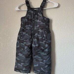 Oshkosh camo snow bibs size 12m Y2K Ski season